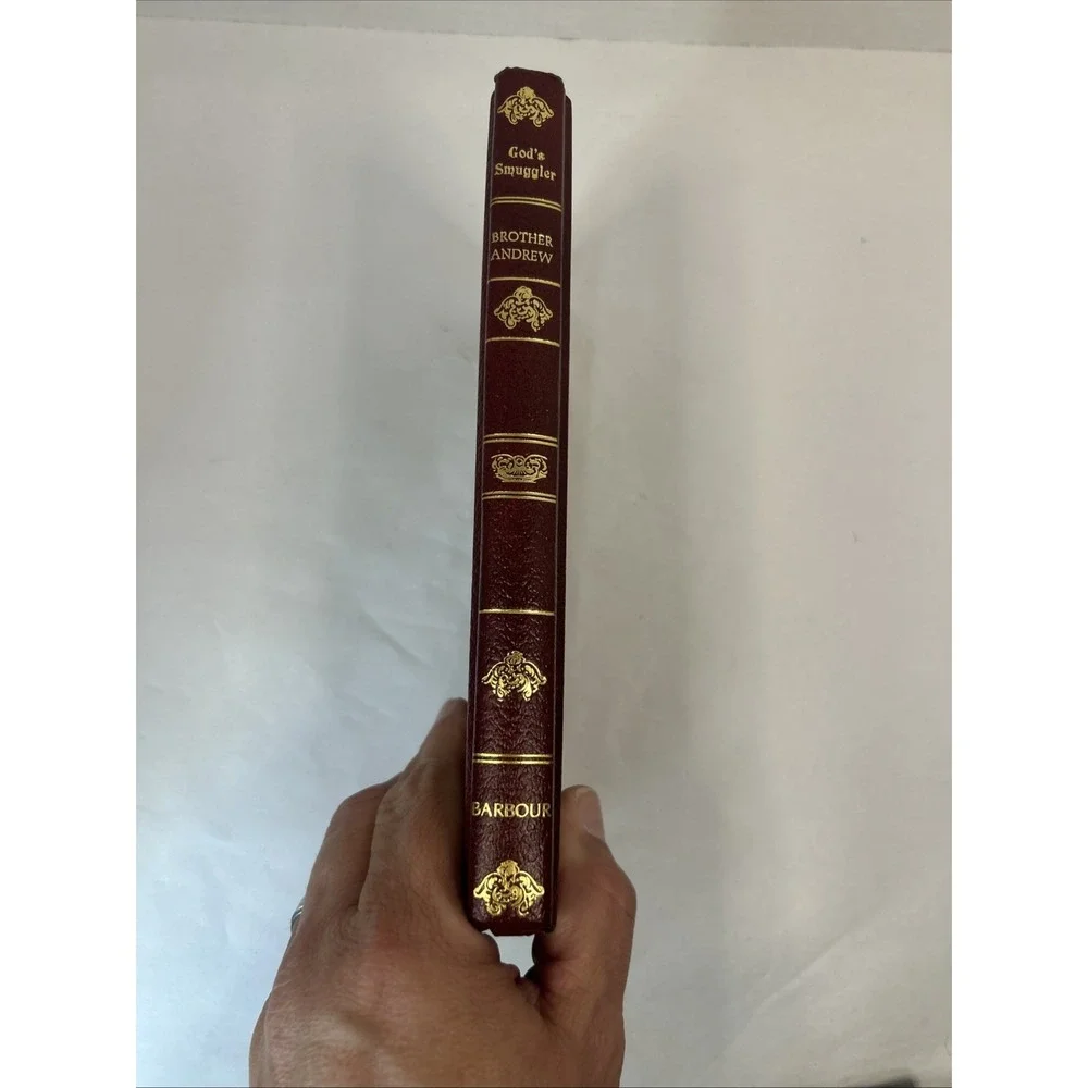 Vintage God's Smuggler Brother Andrew HC Maroon Barbour 1967 USA Faux Leather
